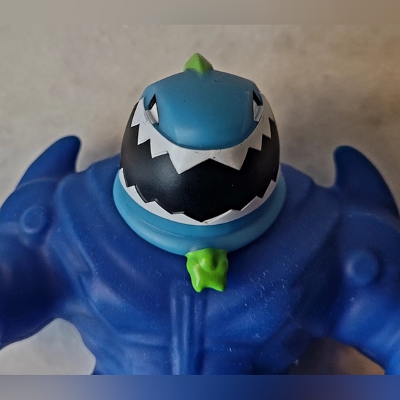 Heroes Of Goo Jit Zu Race Suit Thrash - Picture 4 of 5